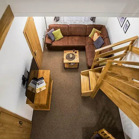 Biela Put - Veverica דמנובסקה דולינה